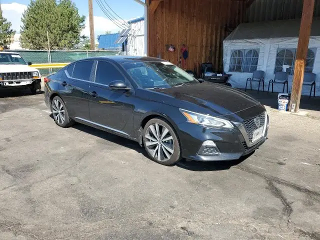 2020 NISSAN ALTIMA SR  