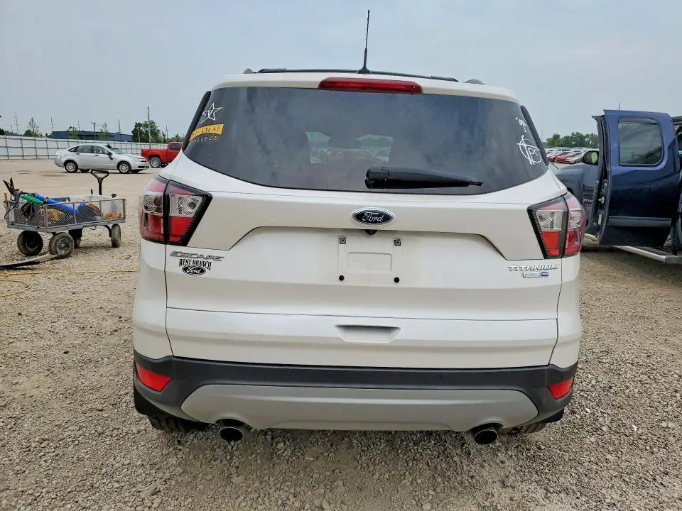 2017 FORD ESCAPE TITANIUM  