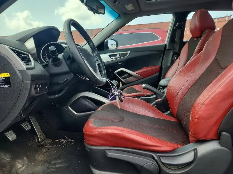 2012 HYUNDAI VELOSTER BASE  
