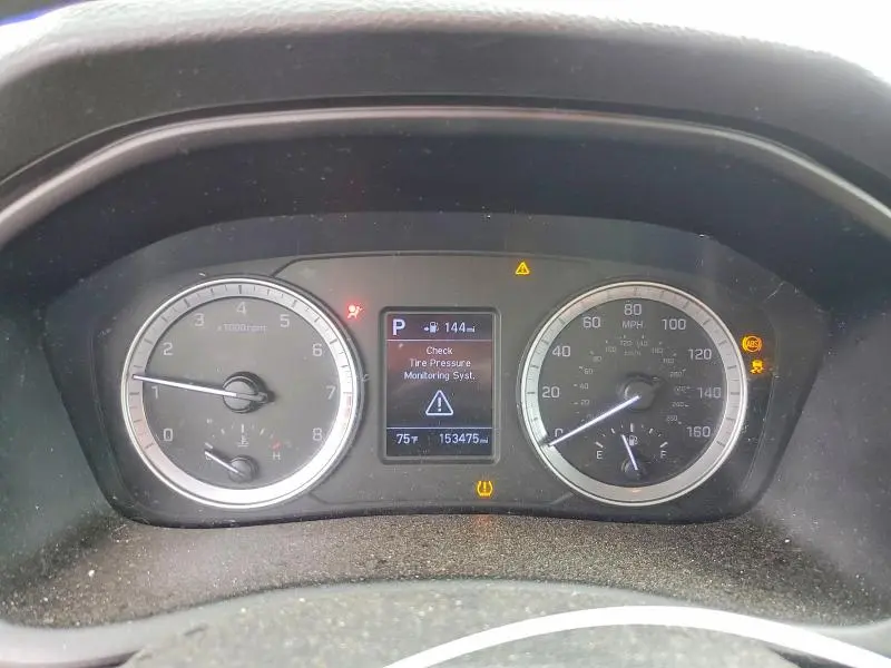 2018 HYUNDAI SONATA SE  