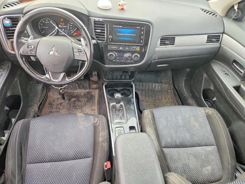 2018 MITSUBISHI OUTLANDER SE  