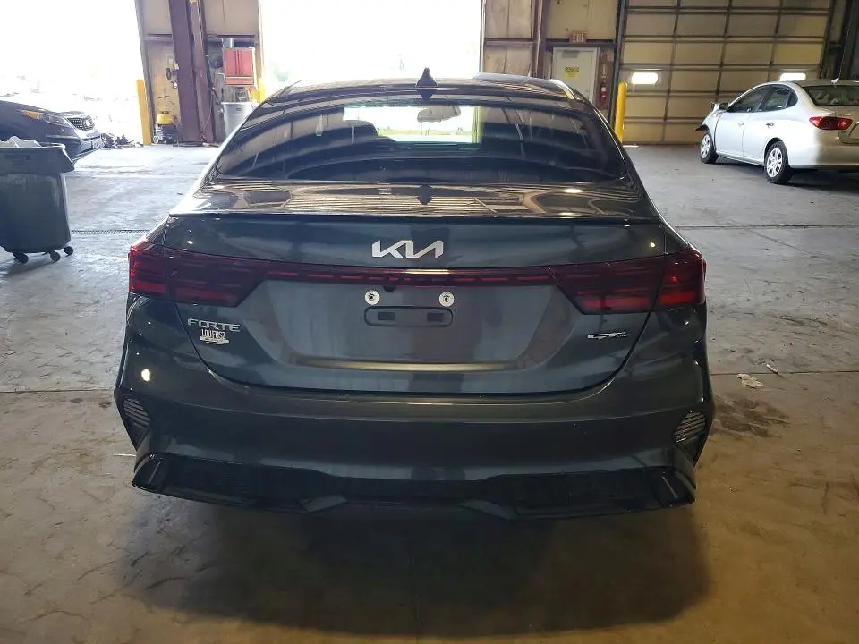 2024 KIA FORTE GT LINE  