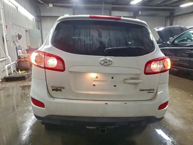 2010 HYUNDAI SANTA FE SE  