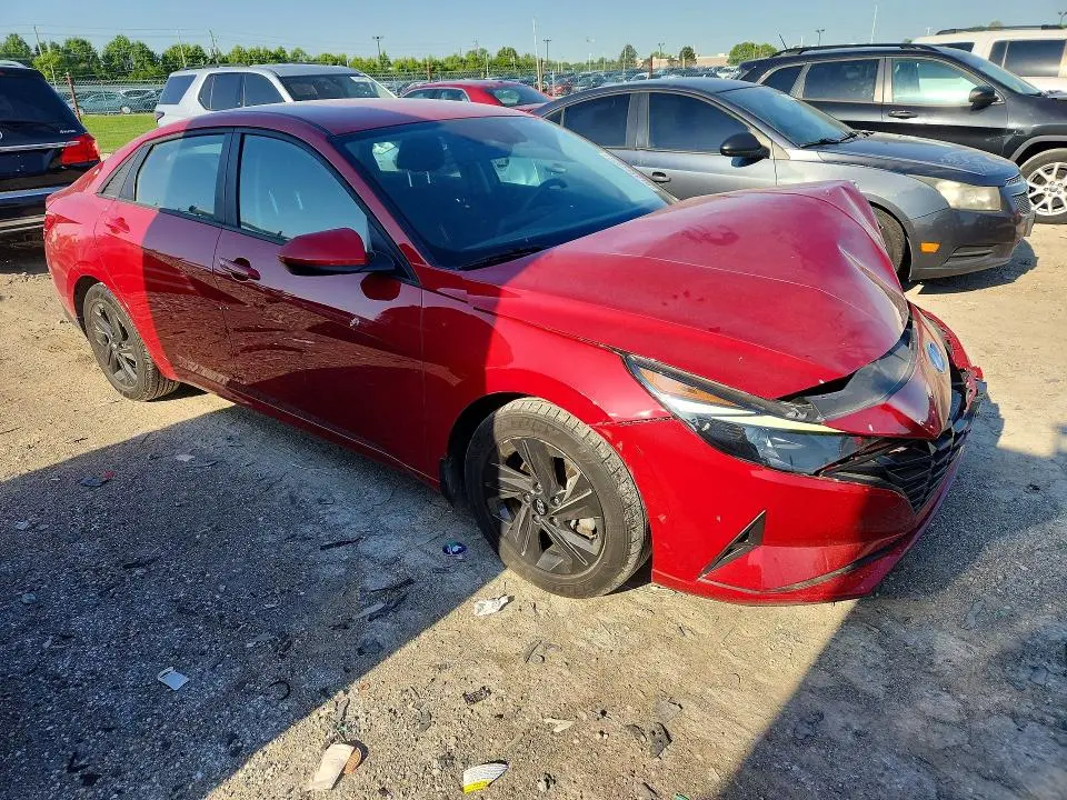 2022 HYUNDAI ELANTRA SEL  