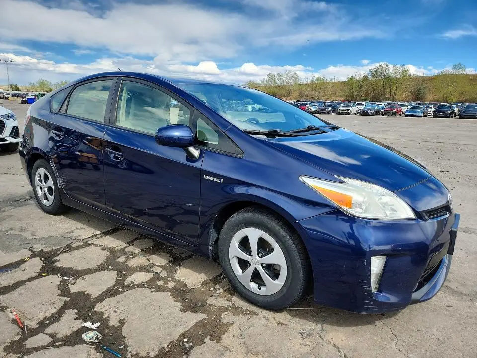 2014 TOYOTA PRIUS TWO  
