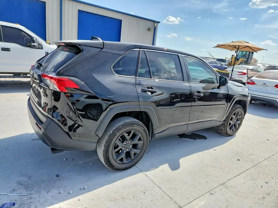 2025 TOYOTA RAV4 LE  