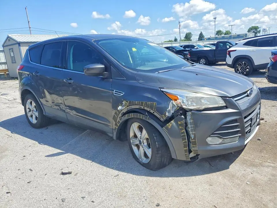 2015 FORD ESCAPE SE  