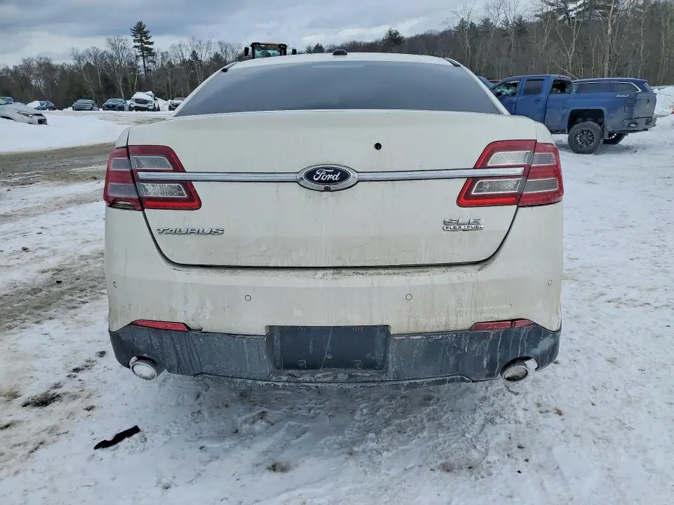 2015 FORD TAURUS SEL  
