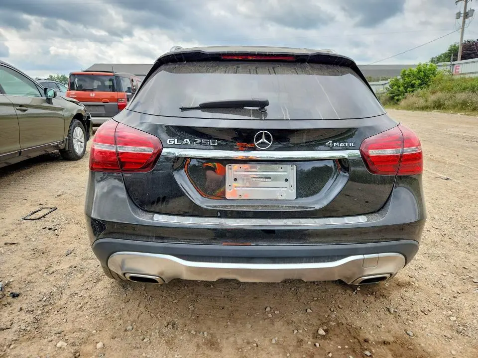 2020 MERCEDES-BENZ GLA 250 4MATIC  