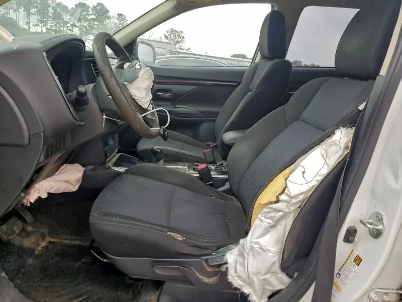 2019 MITSUBISHI OUTLANDER ES  