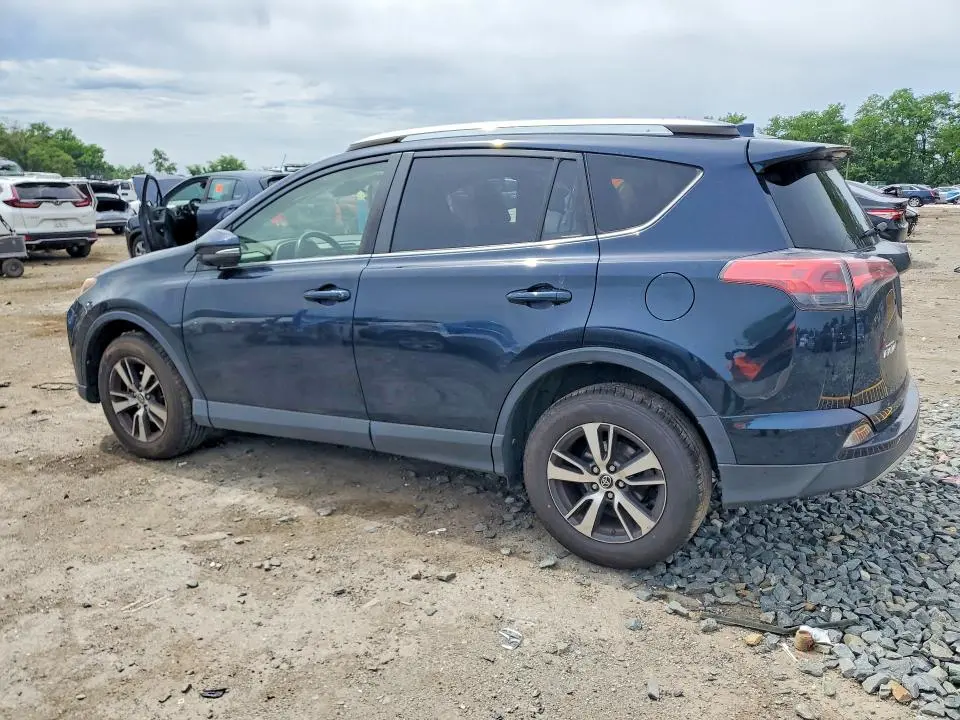 2018 TOYOTA RAV4 XLE  