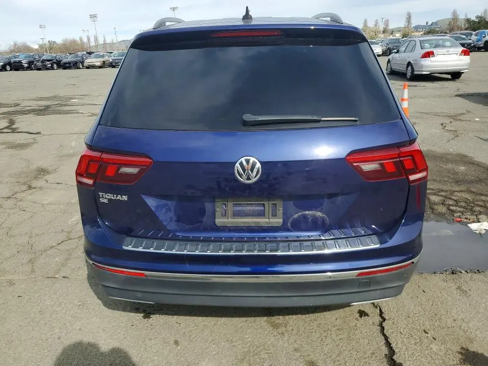 2021 VOLKSWAGEN TIGUAN SE  