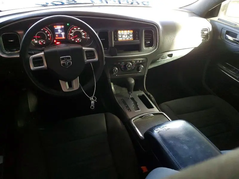 2014 DODGE CHARGER SE  
