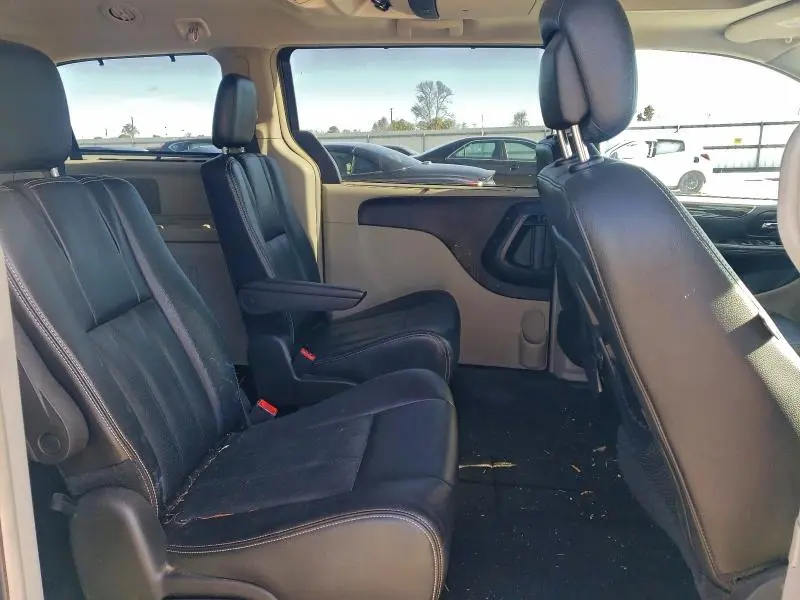 2016 CHRYSLER TOWN & COUNTRY TOURING L  