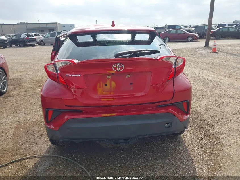2020 TOYOTA C-HR LE