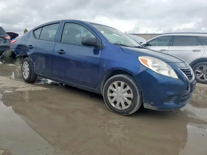 2014 NISSAN VERSA S  