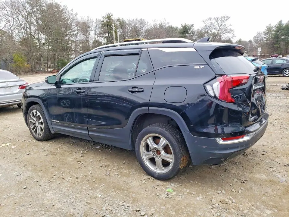 2021 GMC TERRAIN SLT  