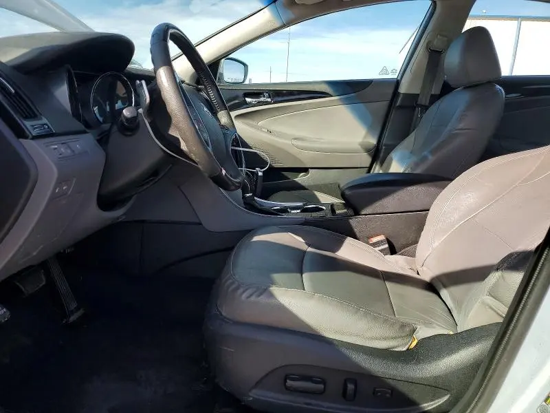 2013 HYUNDAI SONATA SE  
