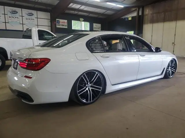 2018 BMW 750 XI  