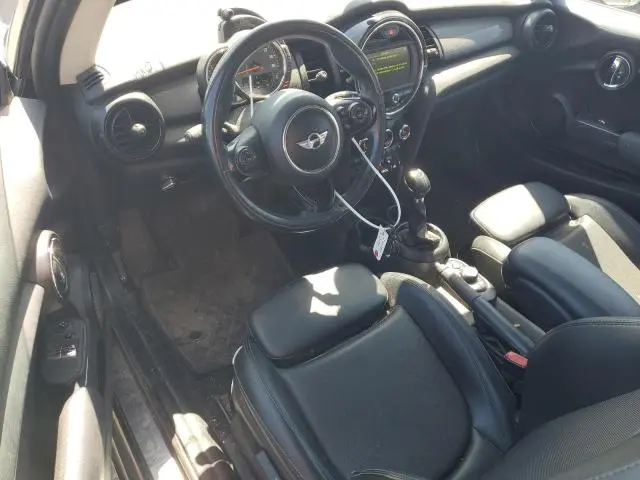 2017 MINI COOPER 