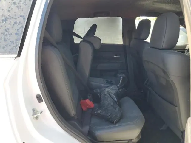 2019 MITSUBISHI OUTLANDER SE  