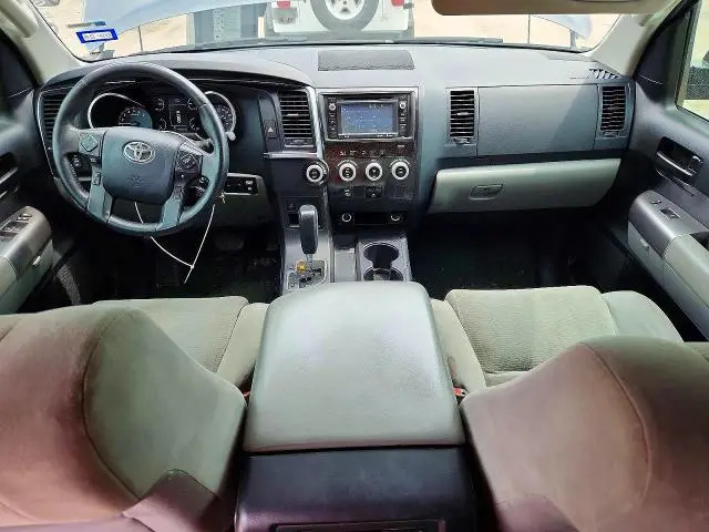 2019 TOYOTA SEQUOIA SR5  