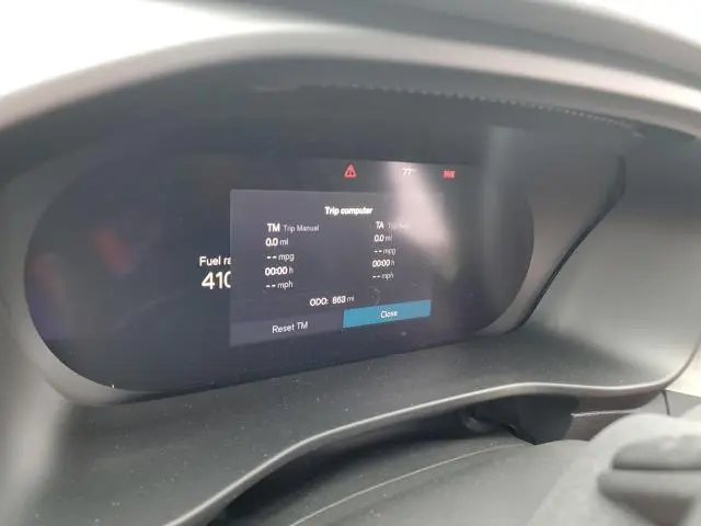 2024 VOLVO XC40 PLUS  