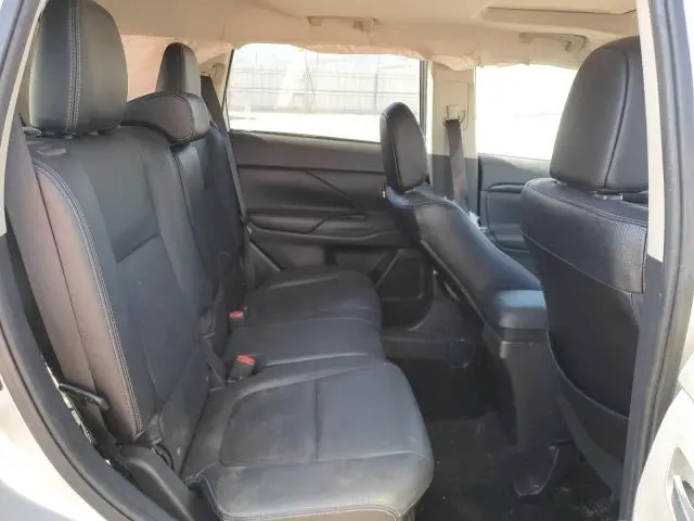 2018 MITSUBISHI OUTLANDER SE  