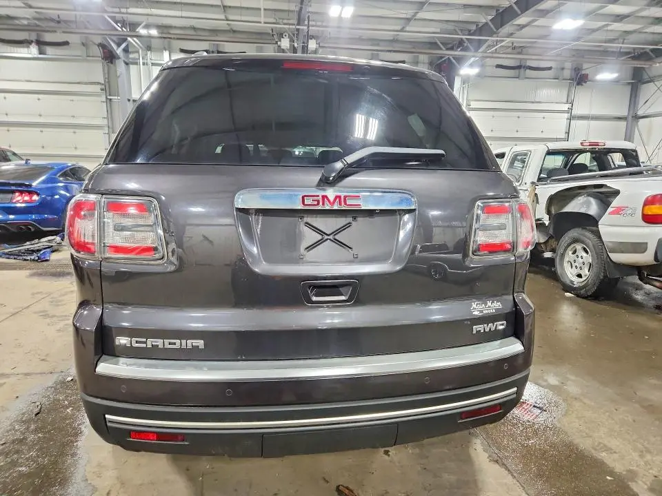 2013 GMC ACADIA SLT-1  