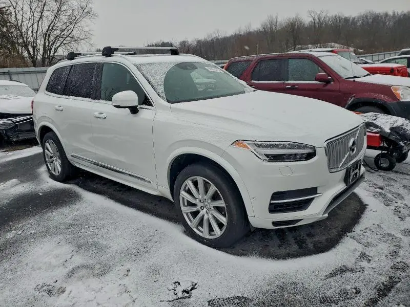 2016 VOLVO XC90 T8  