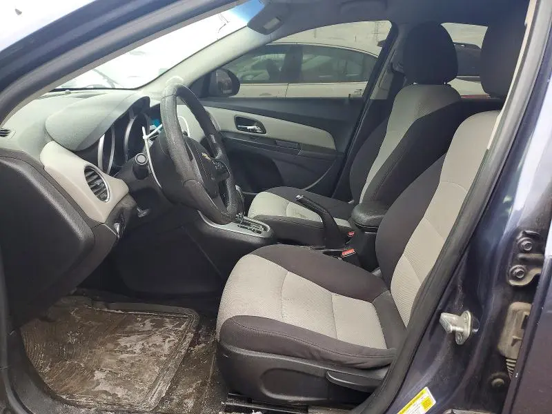 2013 CHEVROLET CRUZE LS  