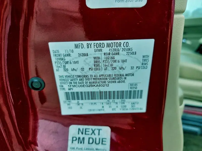 2011 FORD ESCAPE LIMITED  