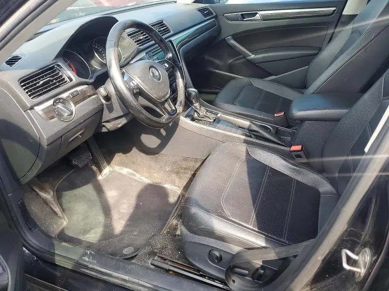 2018 VOLKSWAGEN PASSAT SE  