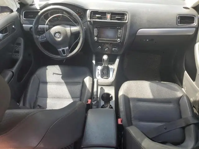 2014 VOLKSWAGEN JETTA SE  