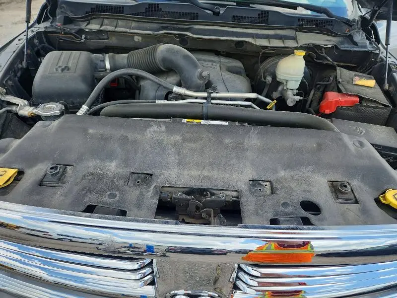2013 RAM 1500 SLT  