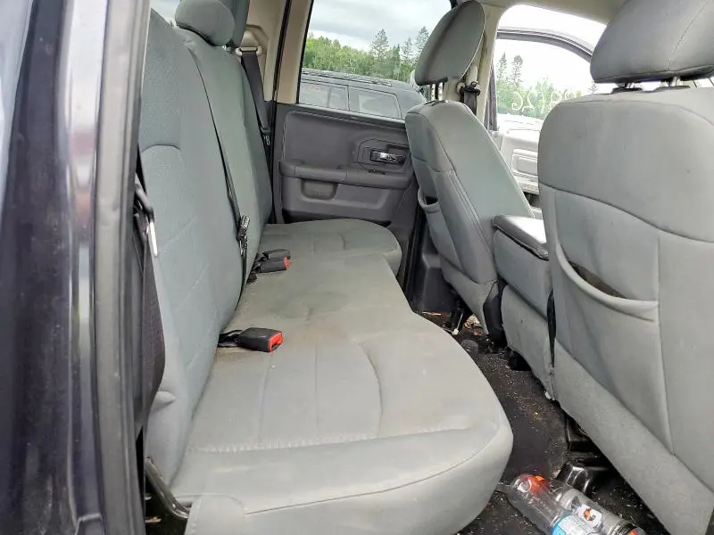 2013 RAM 1500 SLT  