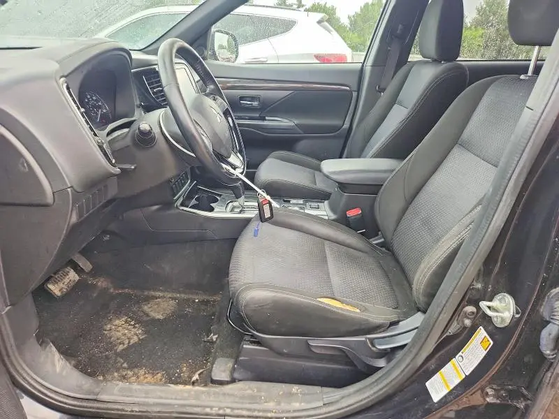 2018 MITSUBISHI OUTLANDER SE  