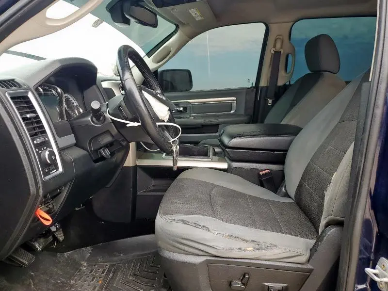 2015 RAM 1500 SLT  