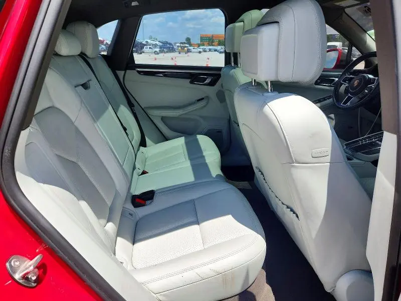 2018 PORSCHE MACAN S  