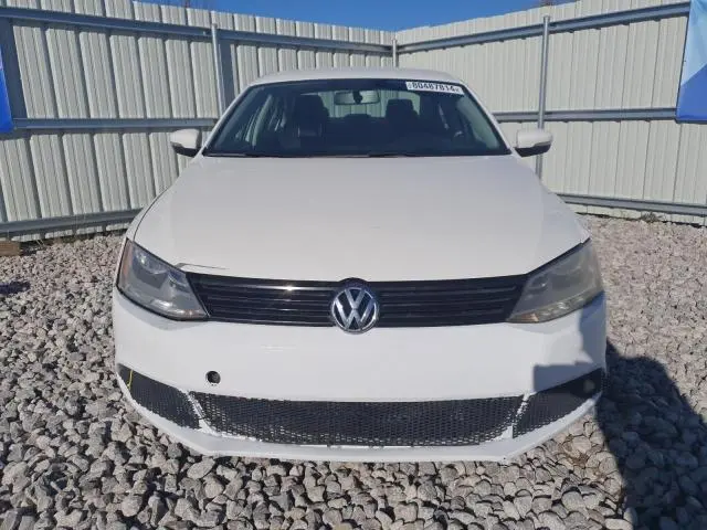 2013 VOLKSWAGEN JETTA SE  