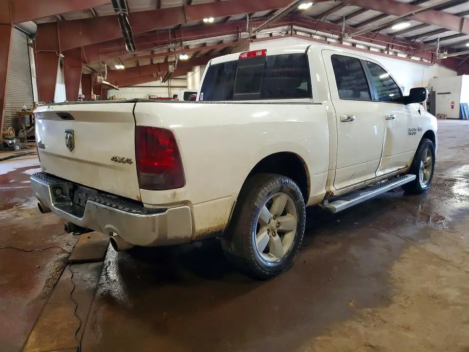 2014 RAM 1500 SLT  
