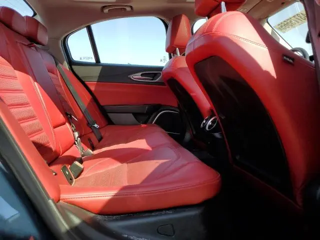 2019 ALFA ROMEO GIULIA TI  