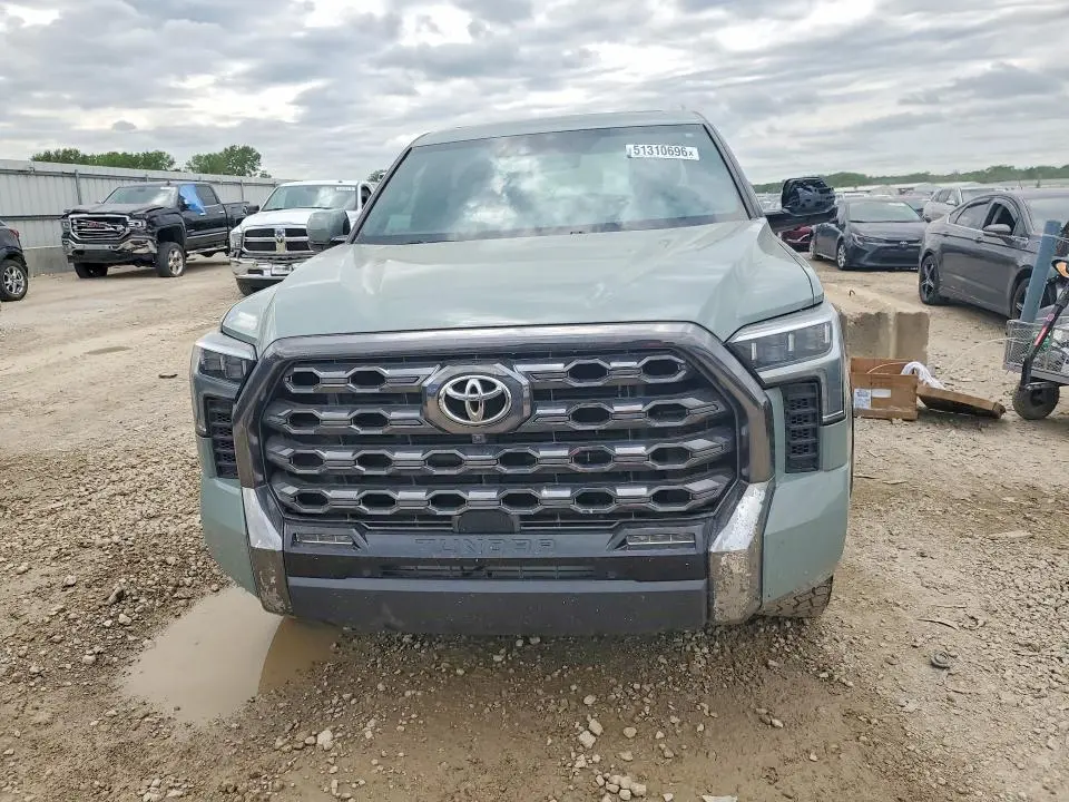2024 TOYOTA TUNDRA PLATINUM  