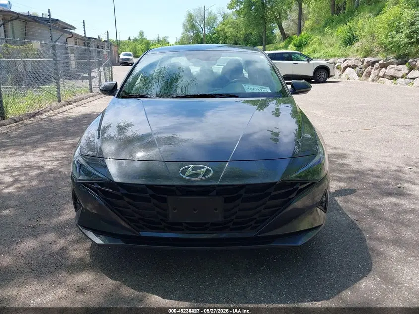 2021 HYUNDAI ELANTRA SE
