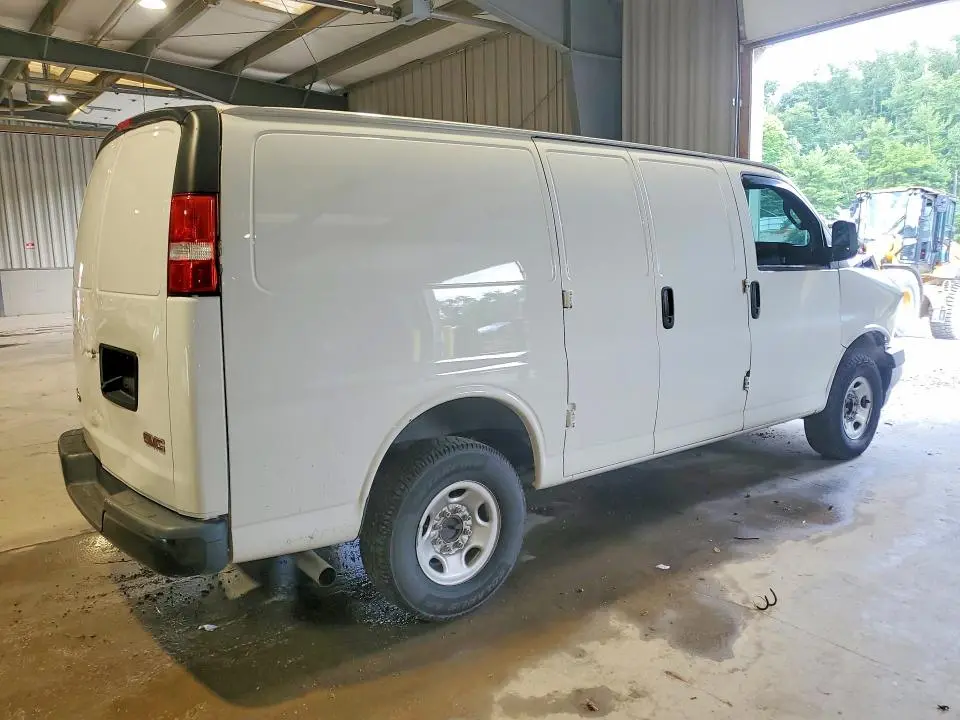 2023 GMC SAVANA G2500  
