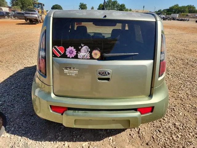 2011 KIA SOUL +  