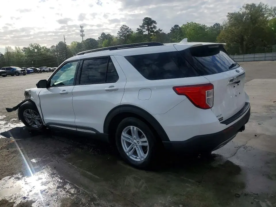 2021 FORD EXPLORER XLT  