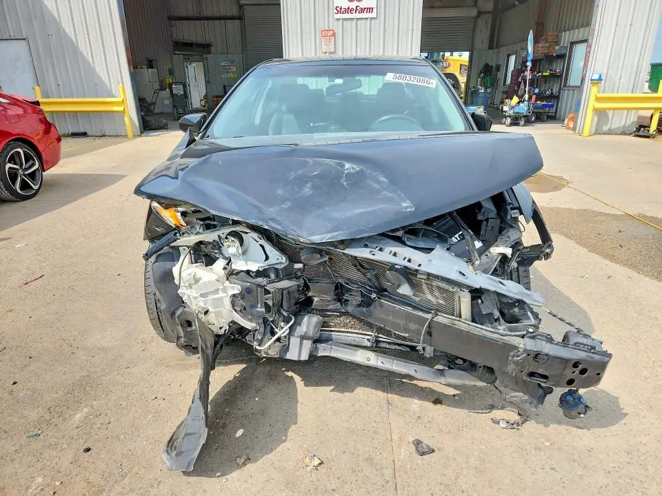 2014 TOYOTA CAMRY SE  