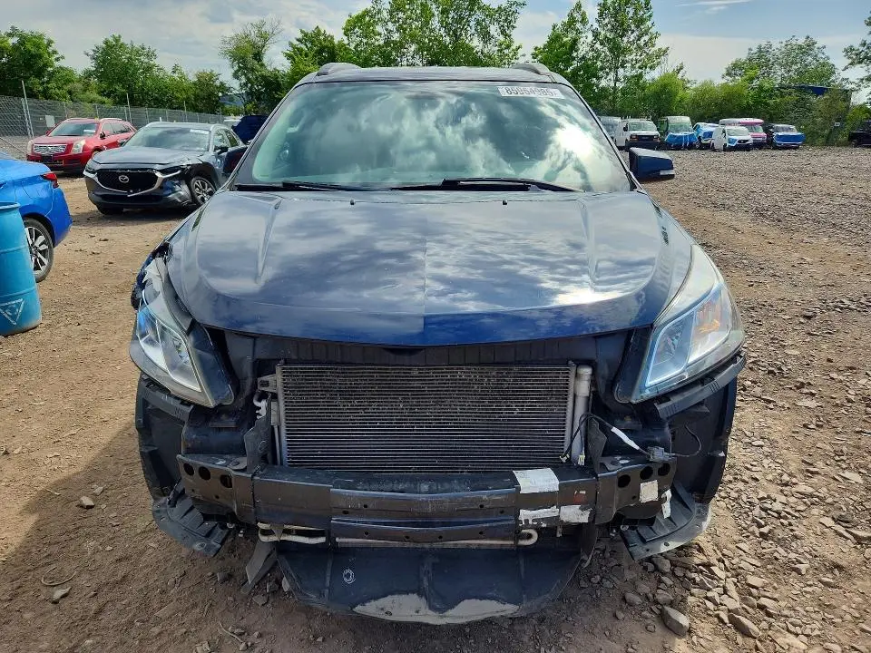 2017 CHEVROLET TRAVERSE LT  
