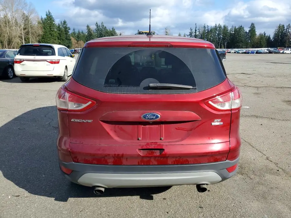 2015 FORD ESCAPE SE  
